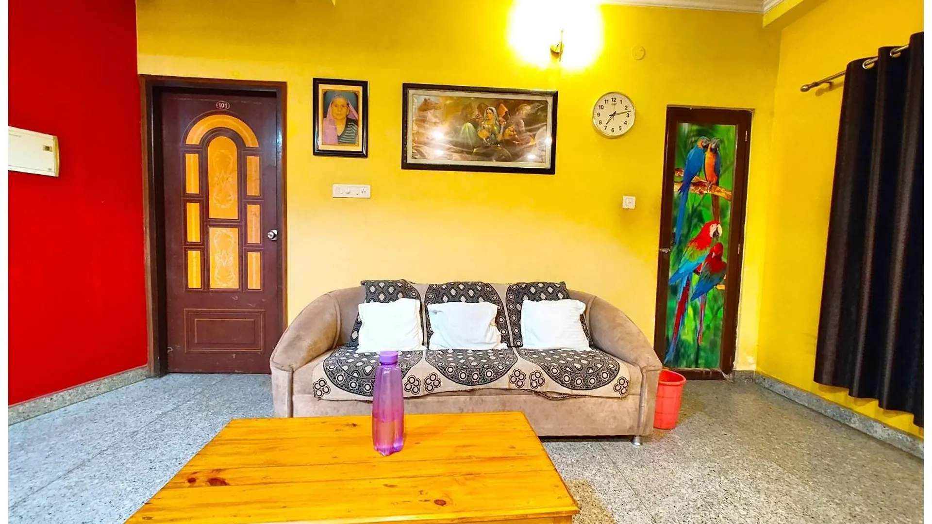 Varanasi Hotel Kashi Inn Near Railway Station - With #Prime Location #Wi-Fi #Hygience & Spacious Room - Near Kashi Vishwanath Temple And Ganga Ghat - A Best Hotel In Heart Of City 3*,  India