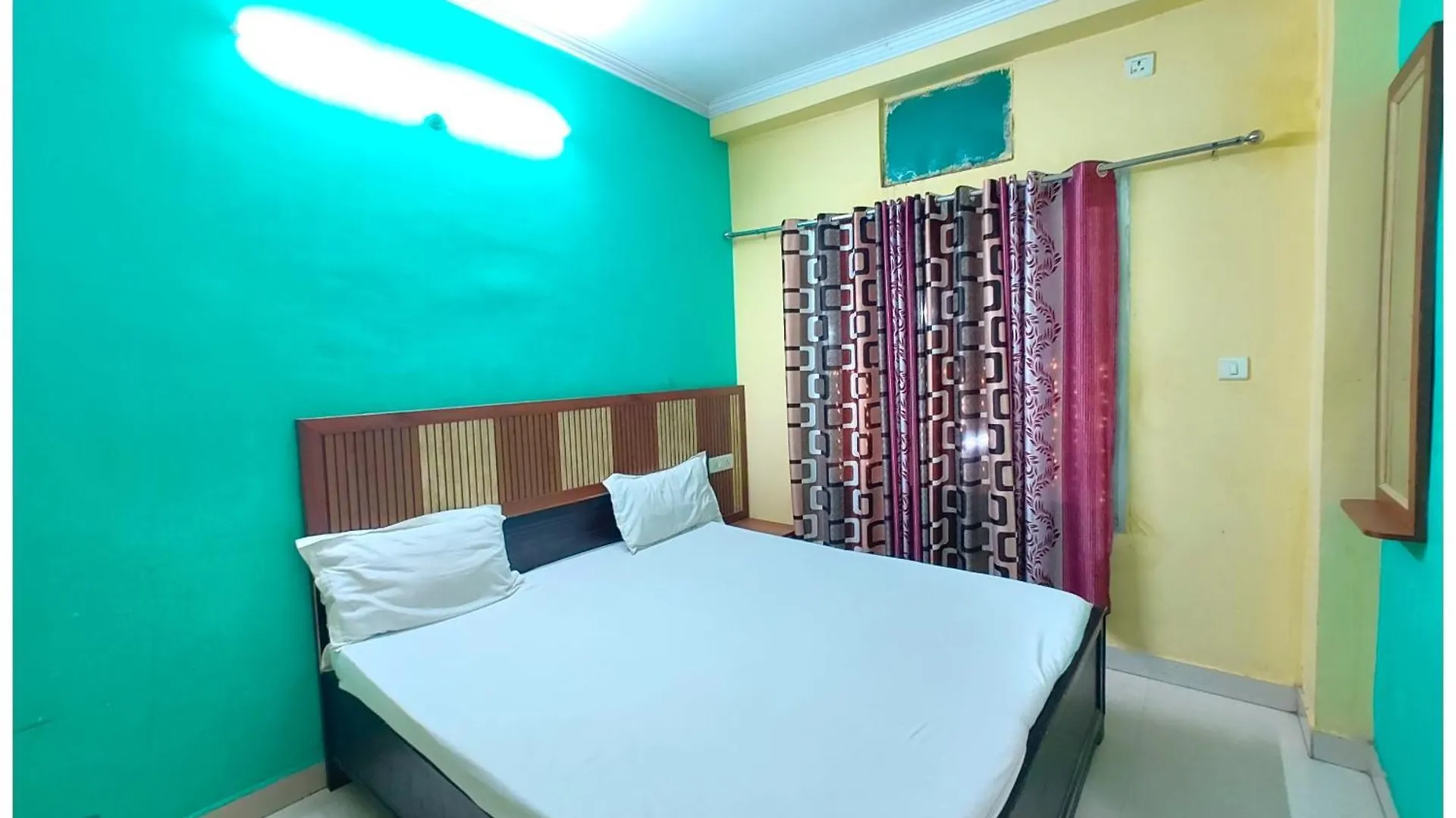 ***  Varanasi Hotel Kashi Inn Near Railway Station - With #Prime Location #Wi-Fi #Hygience & Spacious Room - Near Kashi Vishwanath Temple And Ganga Ghat - A Best Hotel In Heart Of City India